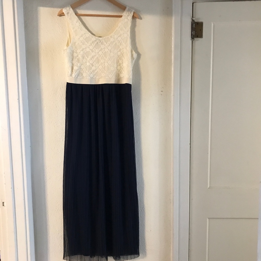 Rue21  White And Navy Maxi Dress XL